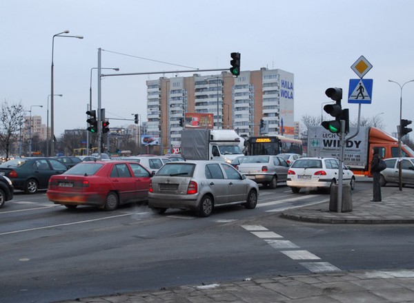 To codzienne zachowanie kierowców w miastach. Kara wynosi do 5000 zł