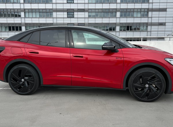 Jeździłem "GTI wśród elektryków". Jaki jest Volkswagen ID.5 GTX?