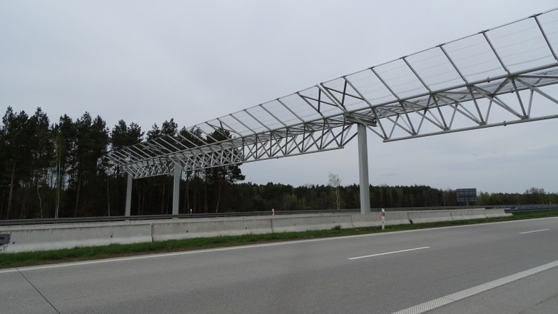 Bramownica dla nietoperzy nad drogą ekspresową