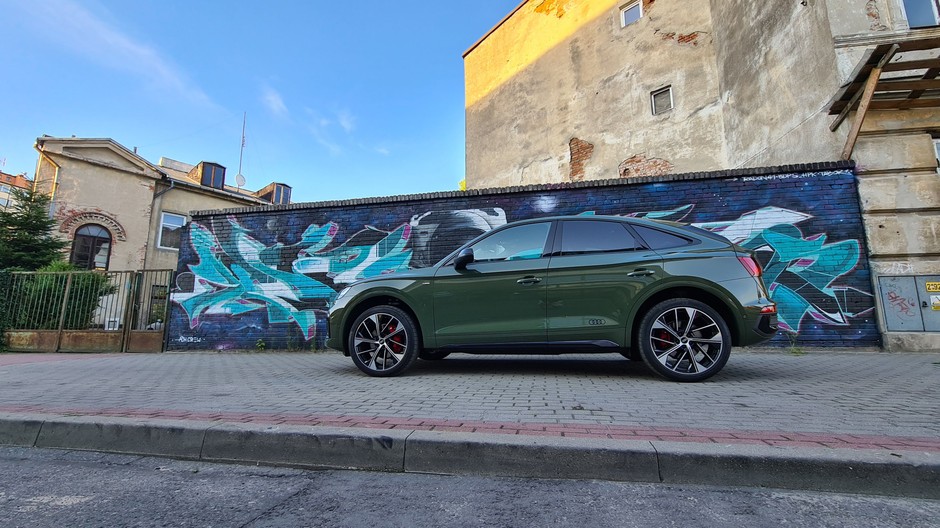 Audi Q5 Sportback S line 40 TDI quattro S tronic - rocznik 2021