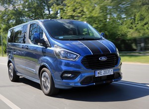 Ford Tourneo Custom Sport - dynamiczna jazda nie jest mu obca | TEST