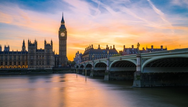 Tak kiepskiego listopada nie było tam od 44 lat! Winny m.in. brexit