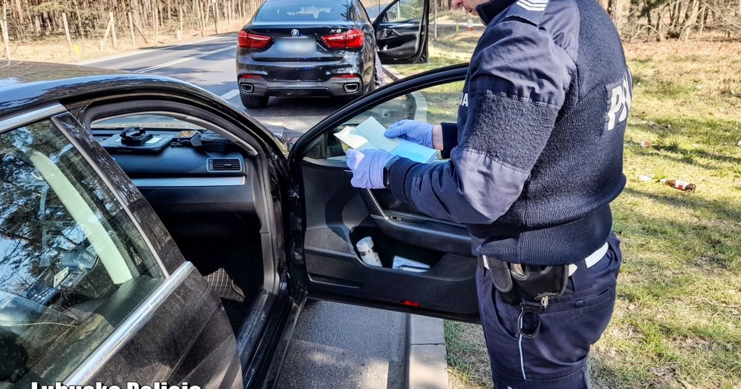 Policjanci odzyskali skradzione w Niemczech BMW X6