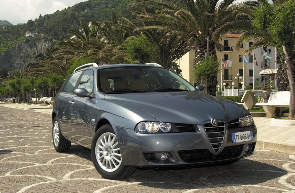 Alfa Romeo: rajd i wielka parada w Mediolanie z okazji 100-lecia (26-27.07.2010)