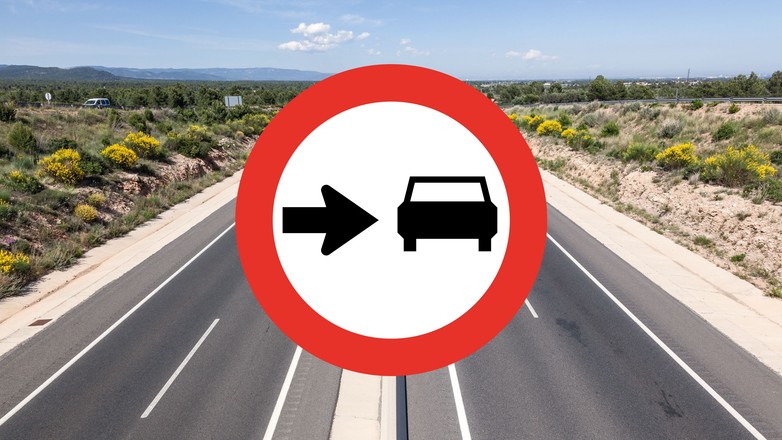 Znak nakazujący jazdę prawą stroną drogi