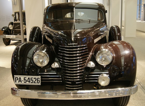 Skoda Superb ma 80 lat