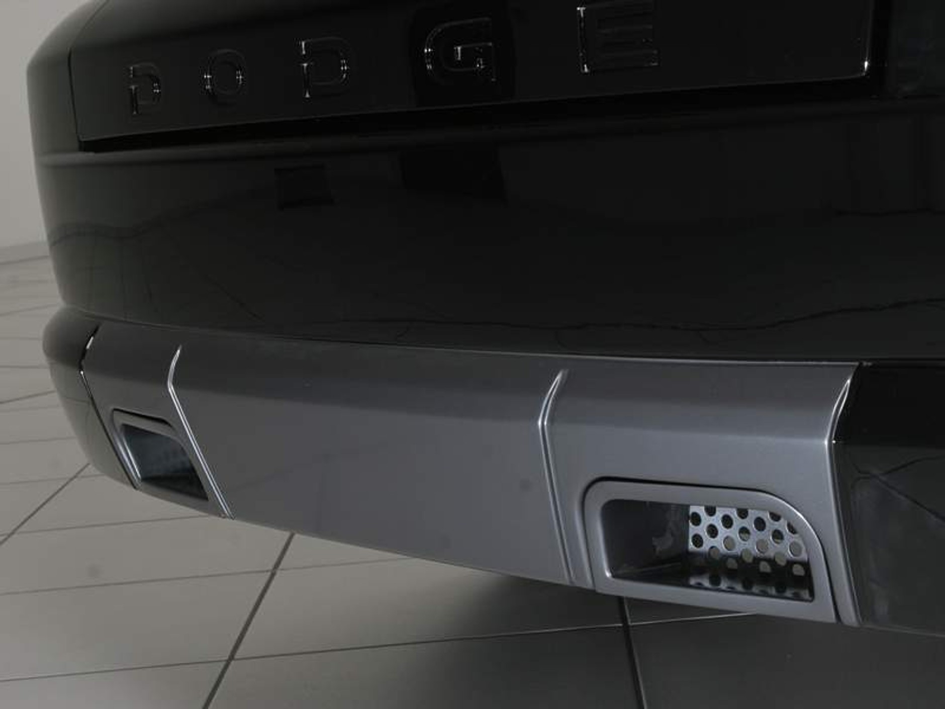 Essen 2006: Startech Dodge Caliber