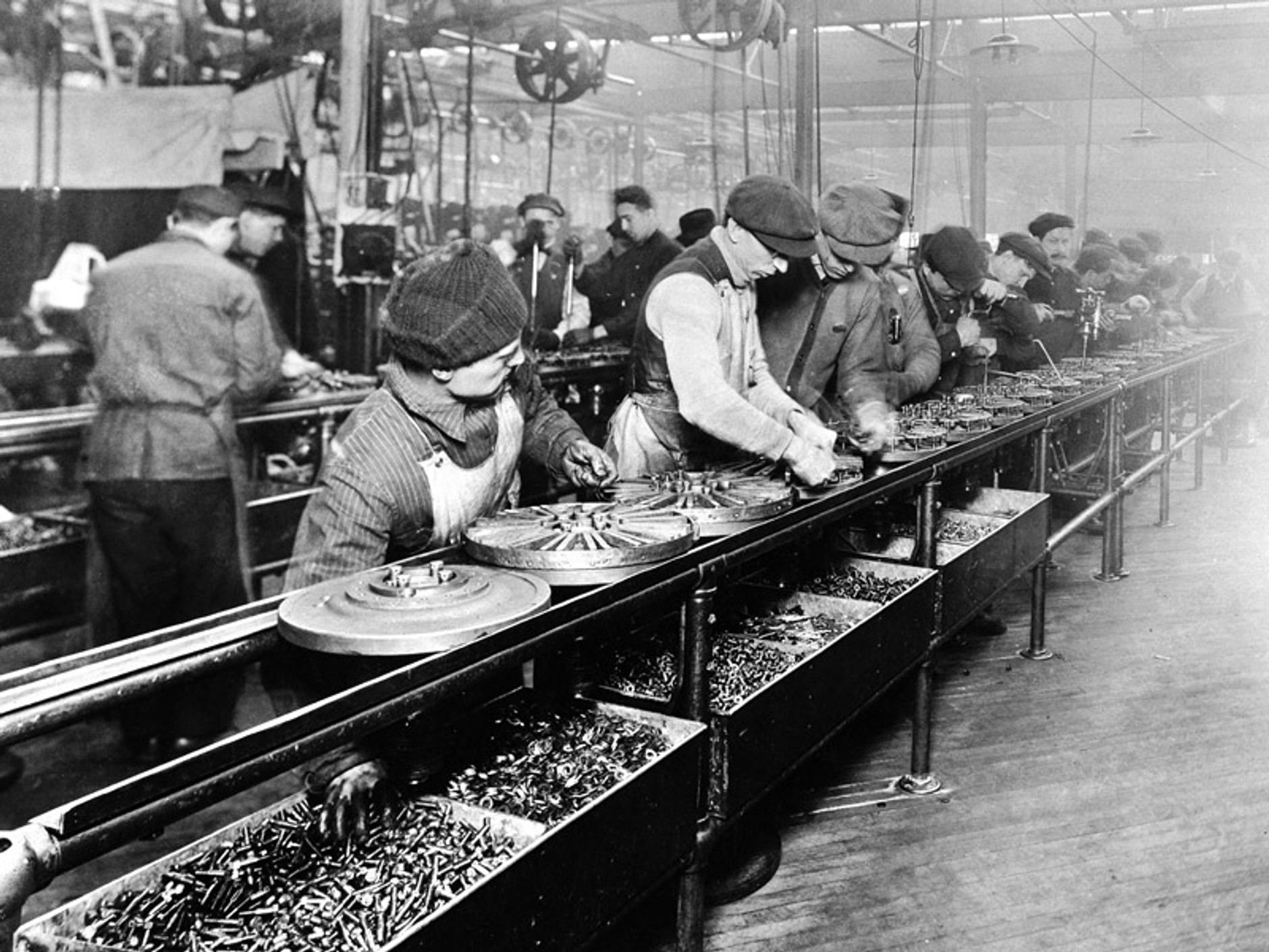 Ford Model T ma sto lat, na zlot przyjechało 750 (fotogaleria)