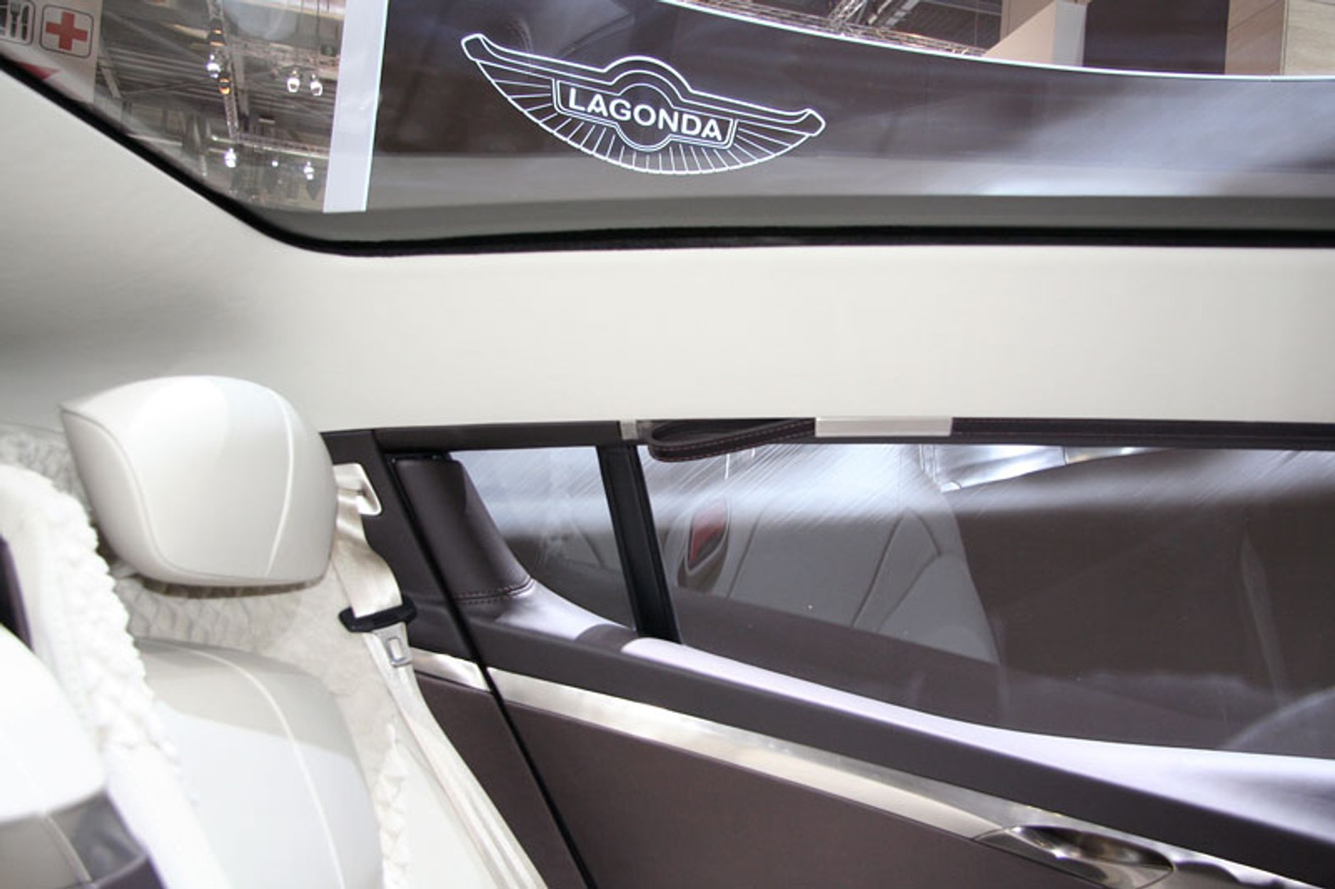 Genewa 2009: Lagonda Concept – odrodzenie słynnej marki (wideo)