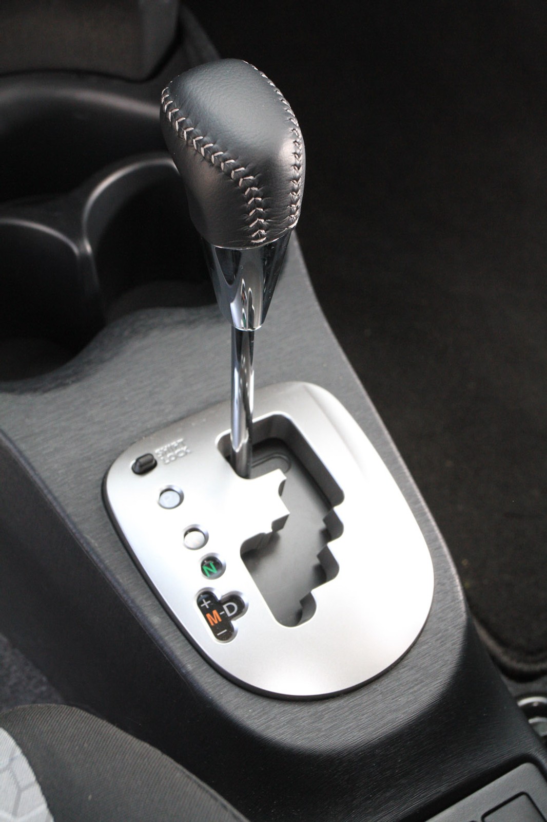 Test nowej Toyoty Yaris, radzimy którą wersję wybrać automat czy manual?