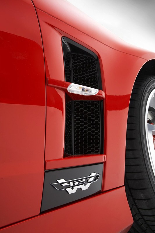 Holden HSV W427 – premiera wersji seryjnej
