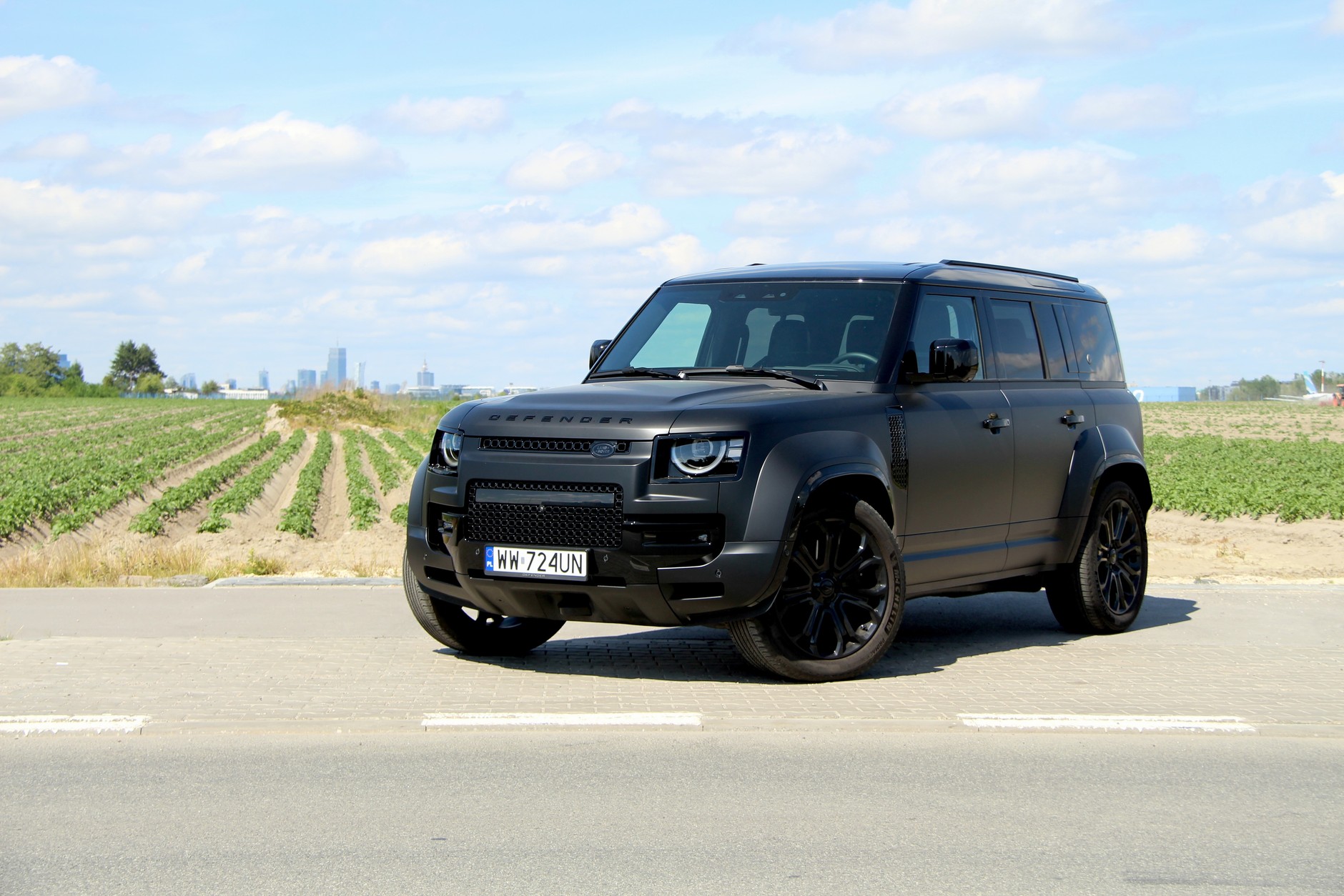 Land Rover Defender OCTA