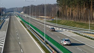 Autostrada A2 będzie miała trzy pasy. Jest termin