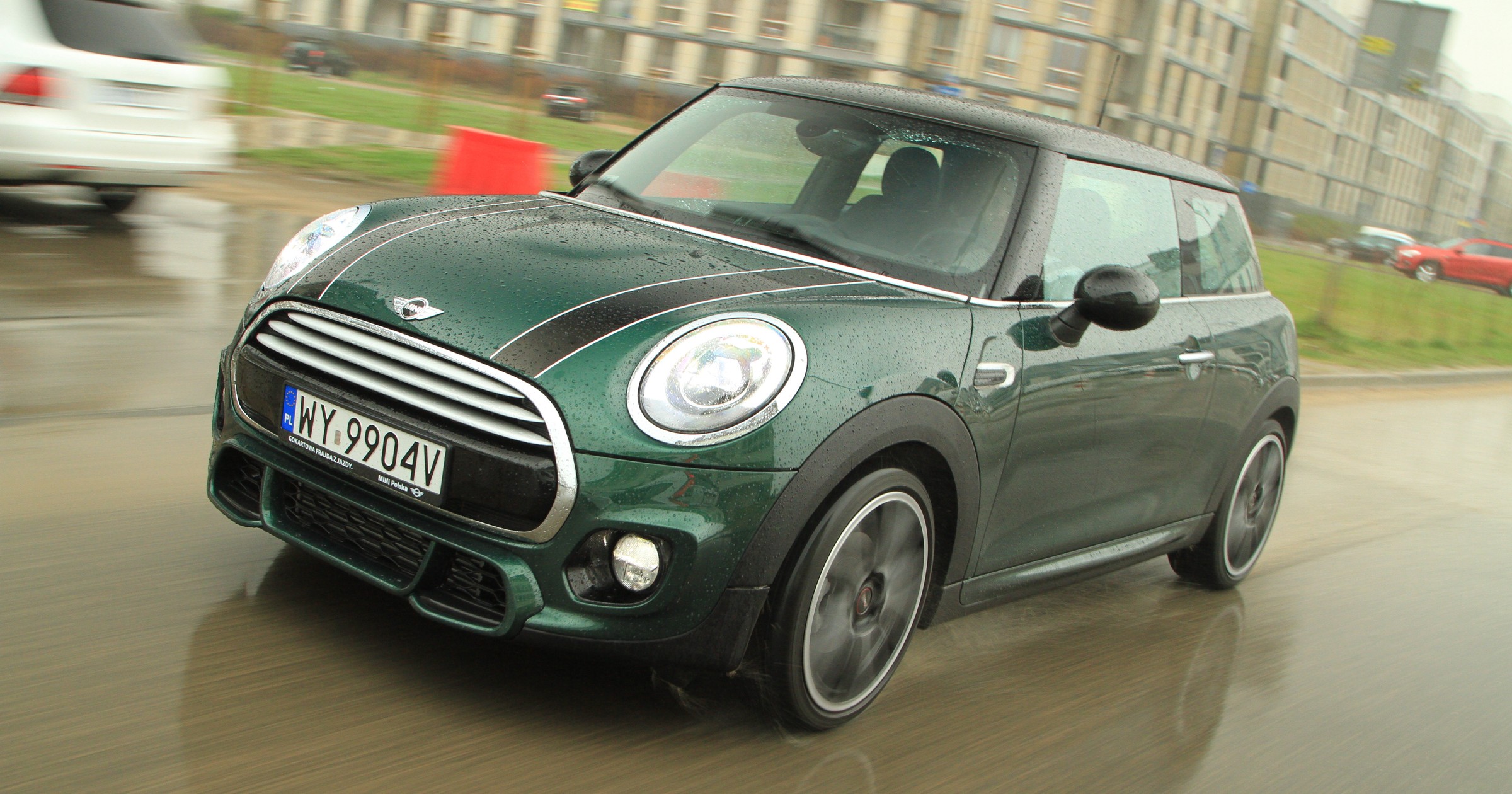 Mini Cooper 1.5 aut (1)