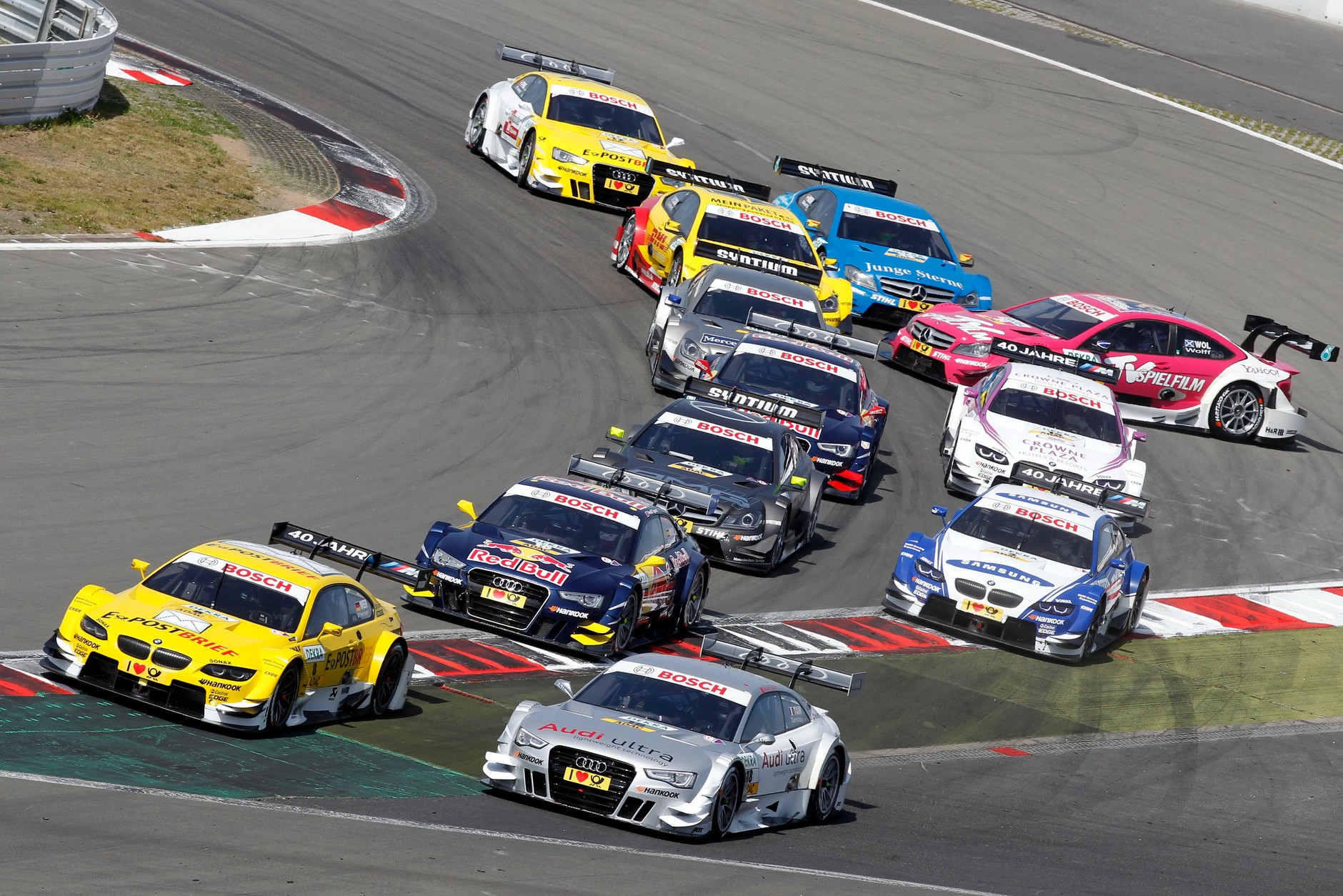 BMW drugi raz zwycięża w DTM