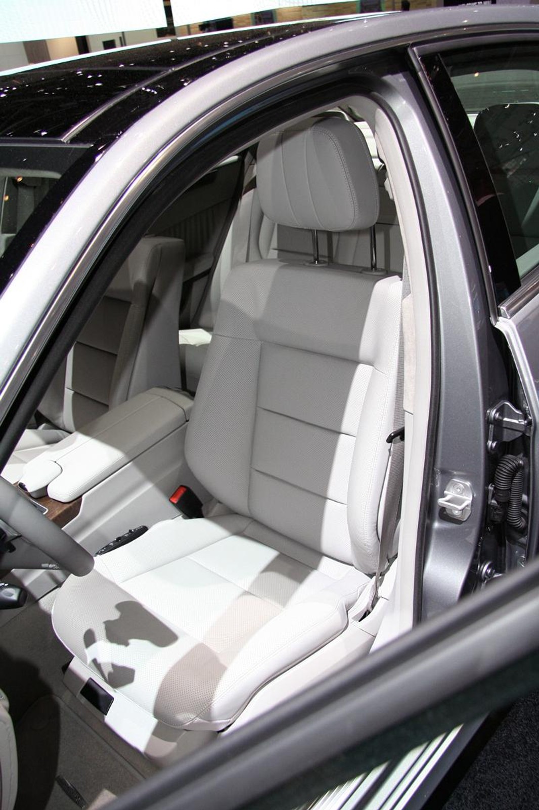 Genewa 2009: Mercedes-Benz klasy E – pierwsze wrażenia