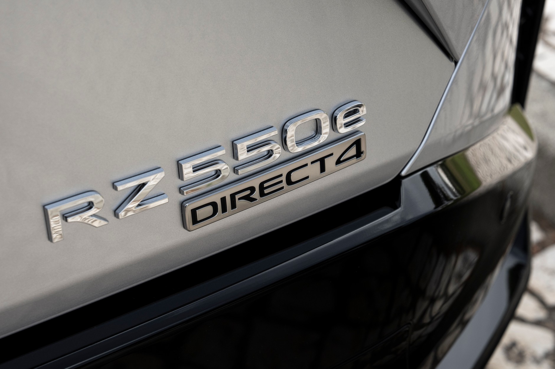 Przed liftingiem Lexus RZ nie występował w wersji F Sport