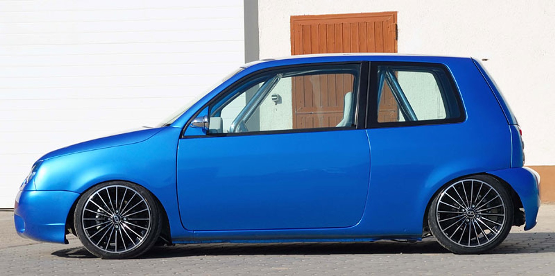 Garaż tunera: VW Lupo – wózek Papy Smerfa