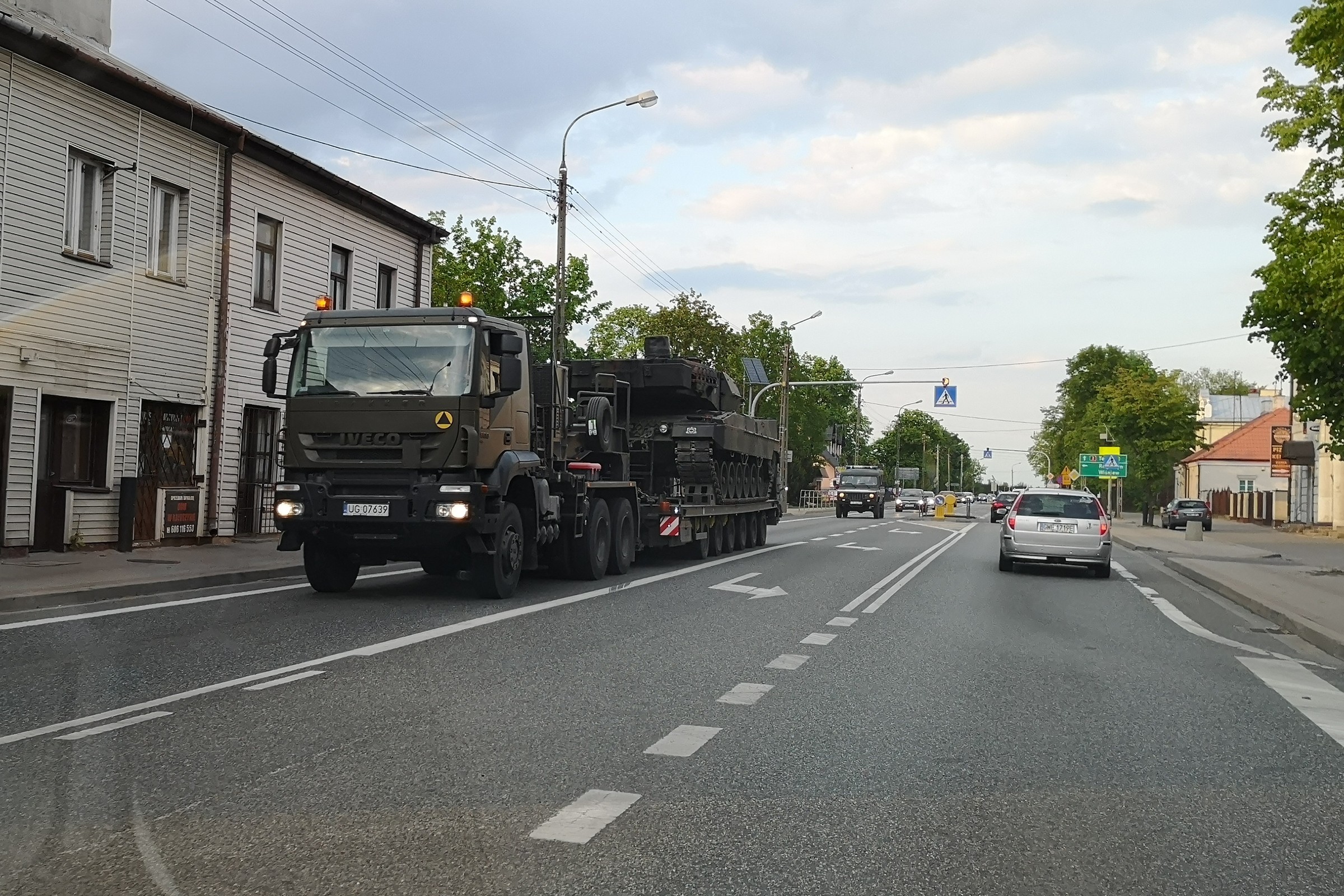 Co robić, kiedy natkniesz się na wojsko na drodze? Nadciąga ŻELAZNY OBROŃCA-25