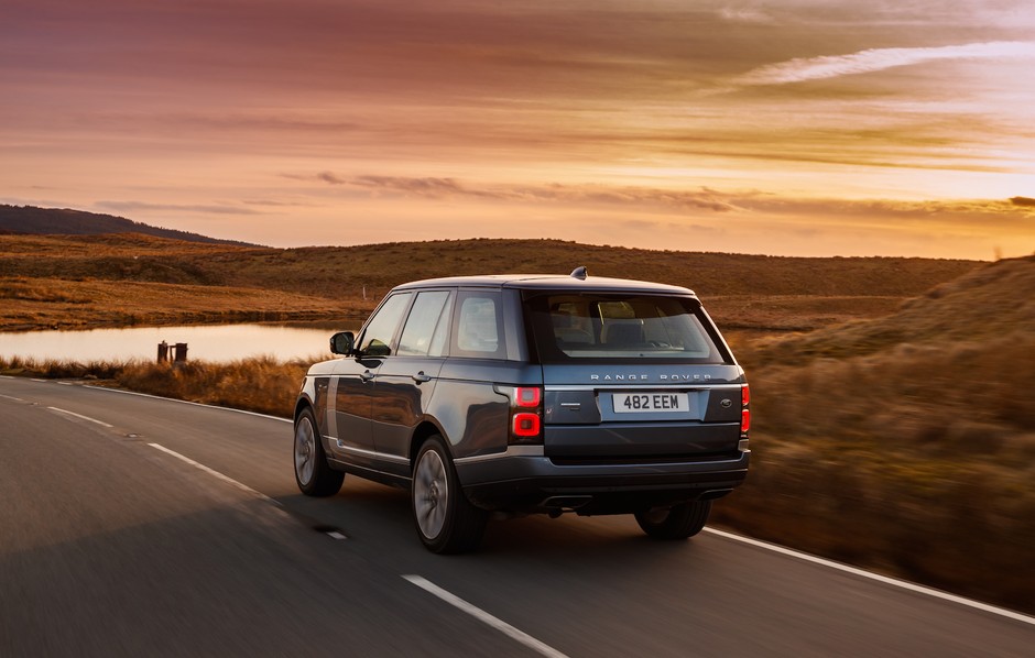 Range Rover P400e