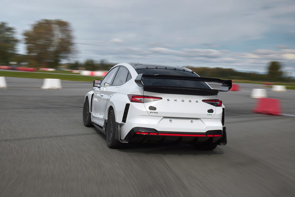 Skoda Enyaq RS Race