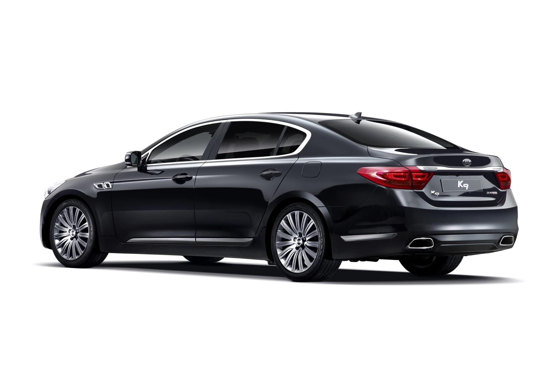 BMW serii 9, czyli… flagowa Kia K9