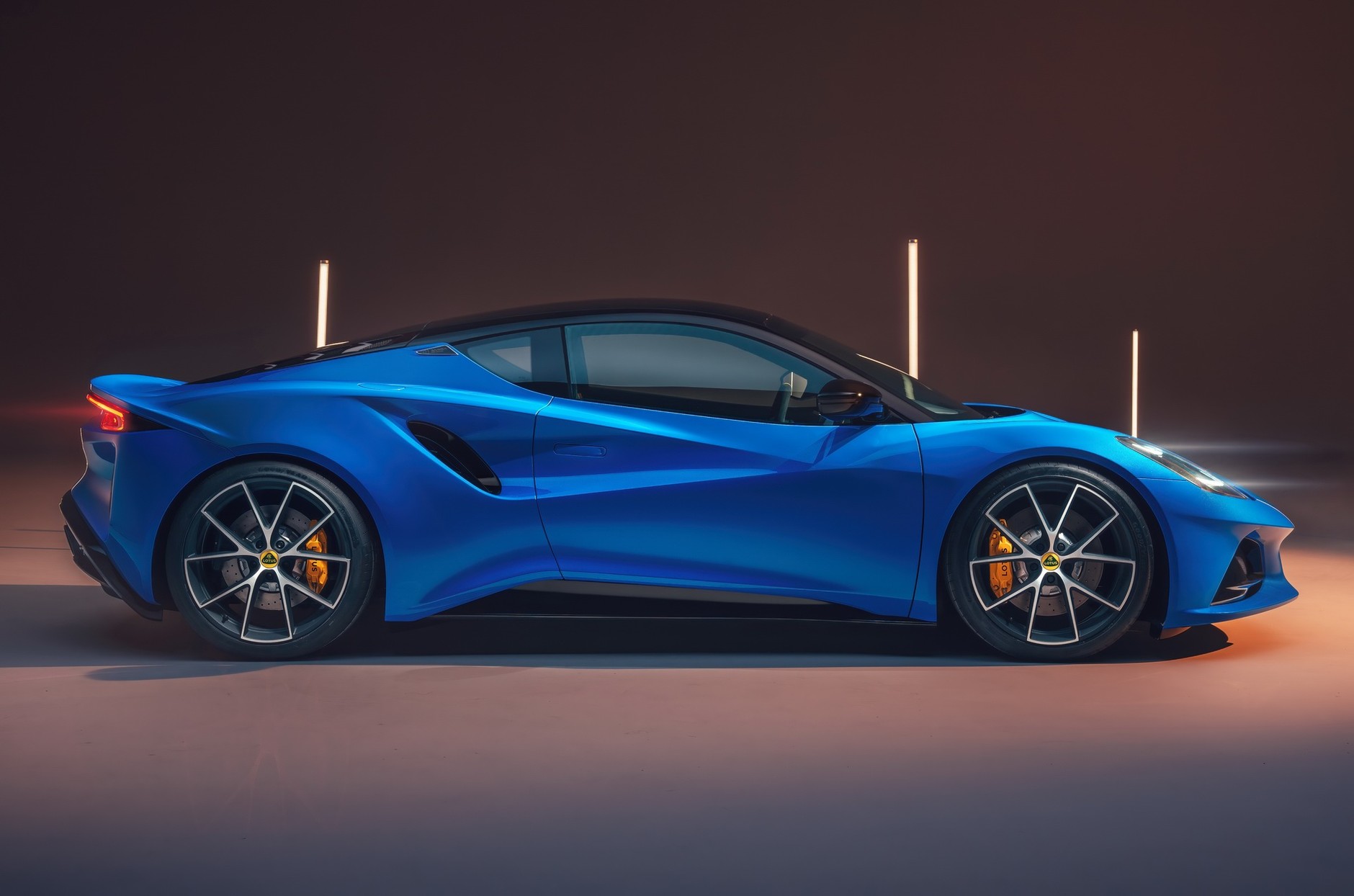 Lotus Emira 2021