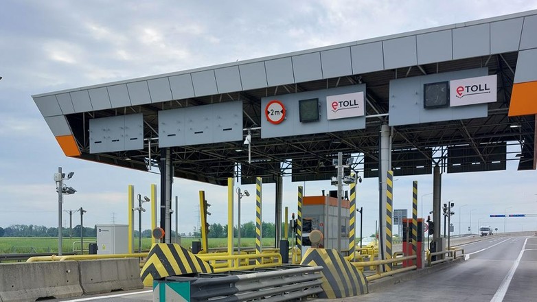 Dwie firmy chcą rozebrać Stacje Poboru Opłat na opolskim odcinku autostrady A4