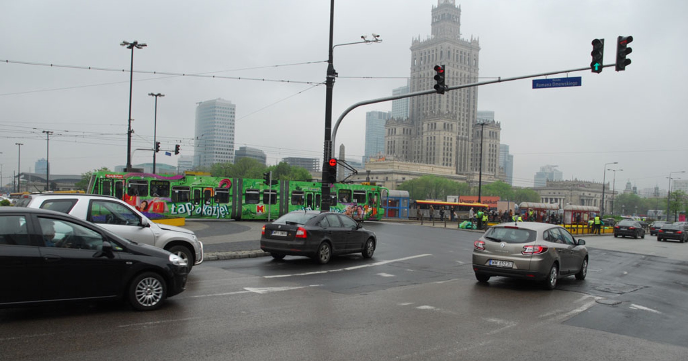 Kierowca pojedzie na zielonym, ale i tak dostanie mandat. Winna zielona strzałka w lewo
