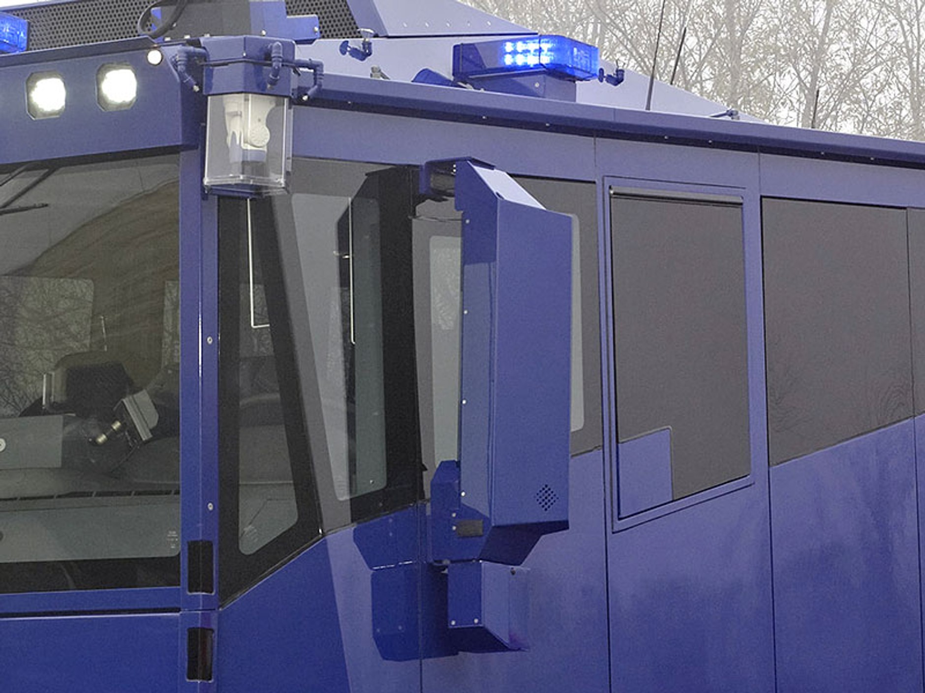 Mercedes-Benz Actros Water Cannon 10000: nowa broń policji