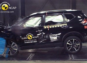 5 gwiazdek dla Nissana X-Trail