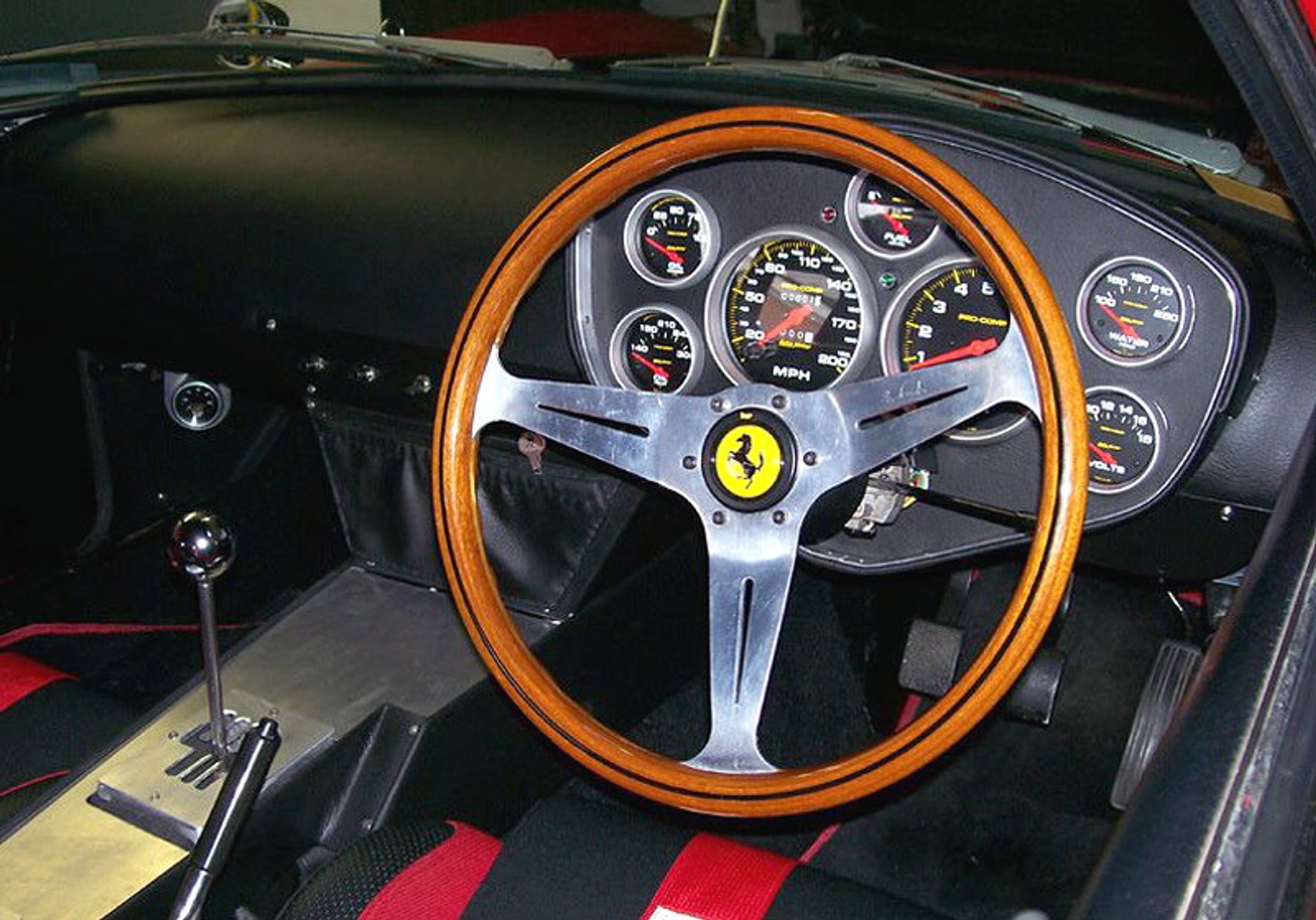 Ferrari 250 GTO na bazie Nissana 280 Z z silnikiem BMW