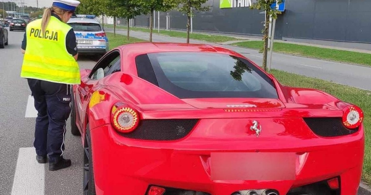 Kierowca Ferrari jechał 144 km/h w obszarze zabudowanym (wrzesień 2023 r; Częstochowa)