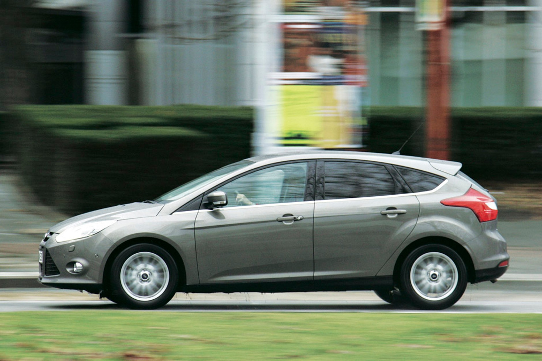 BMW 114i kontra Focus 1.0 i Golf 1.2 TSI: co potrafią 100-konne silniki?