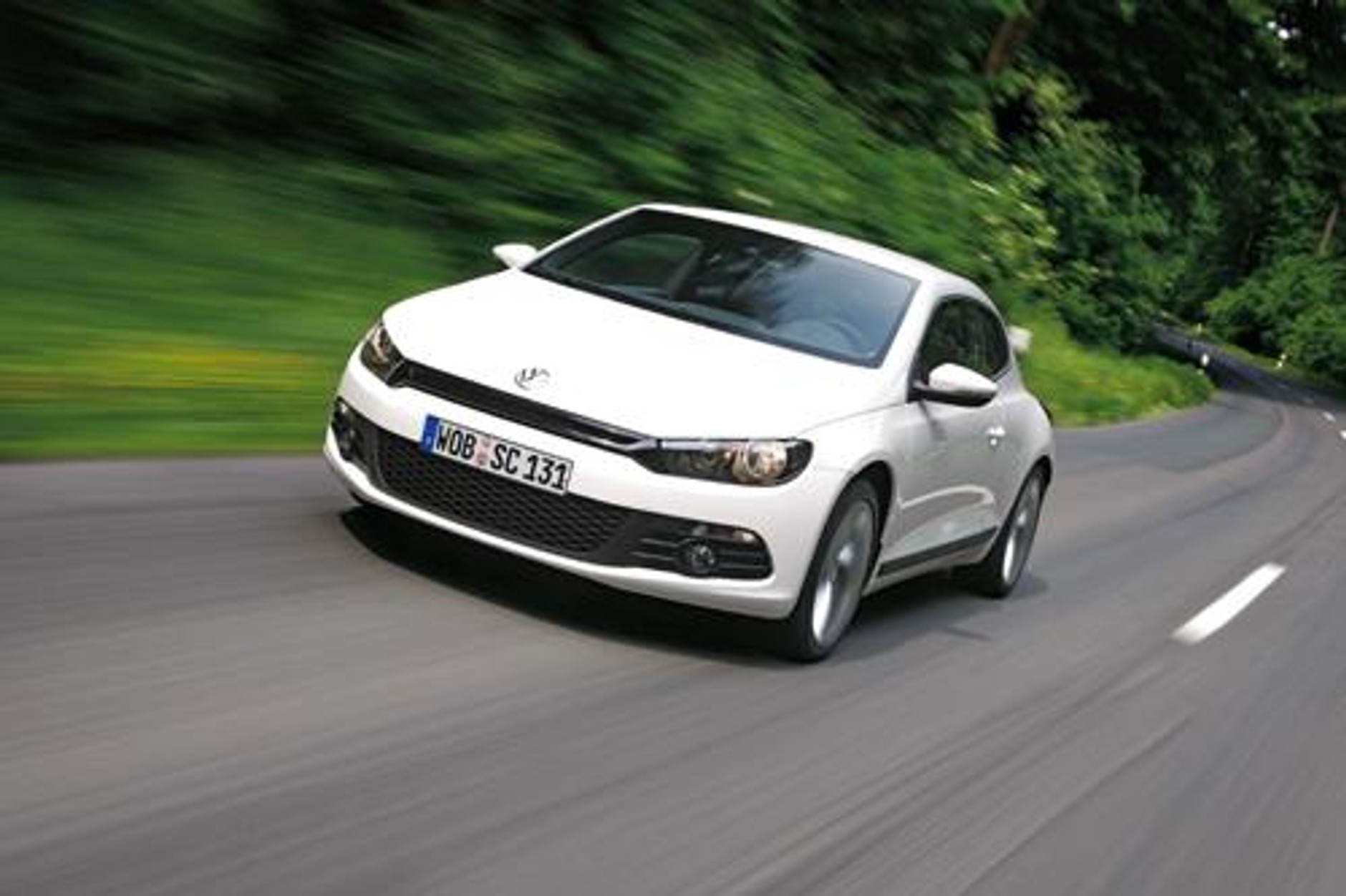 Volkswagen Scirocco 2.0 TSI - Solidna robota