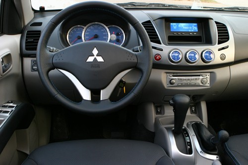 Mitsubishi L200 - Sprawny na każdej drodze