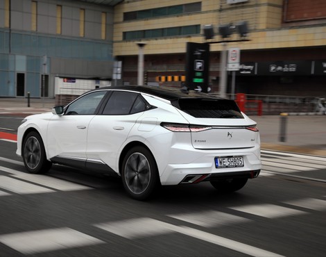 DS 4 E-Tense 225