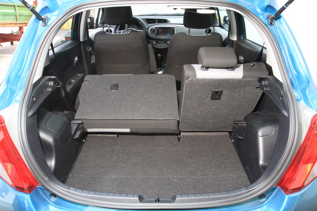 Test nowej Toyoty Yaris, radzimy którą wersję wybrać automat czy manual?