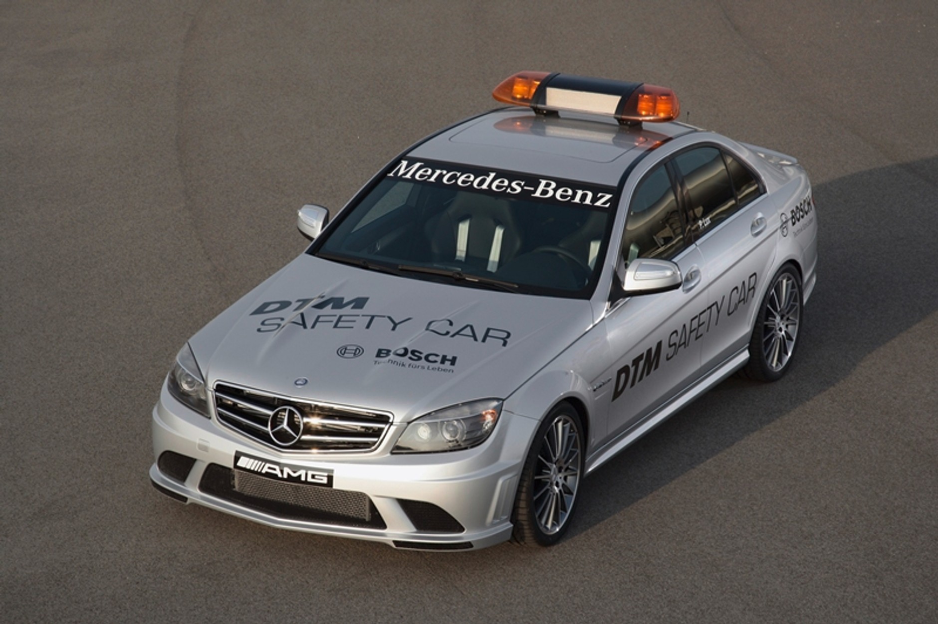 Mercedes SLS AMG to najszybszy safety car świata, ale znalazłem jeszcze kilka ciekawszych