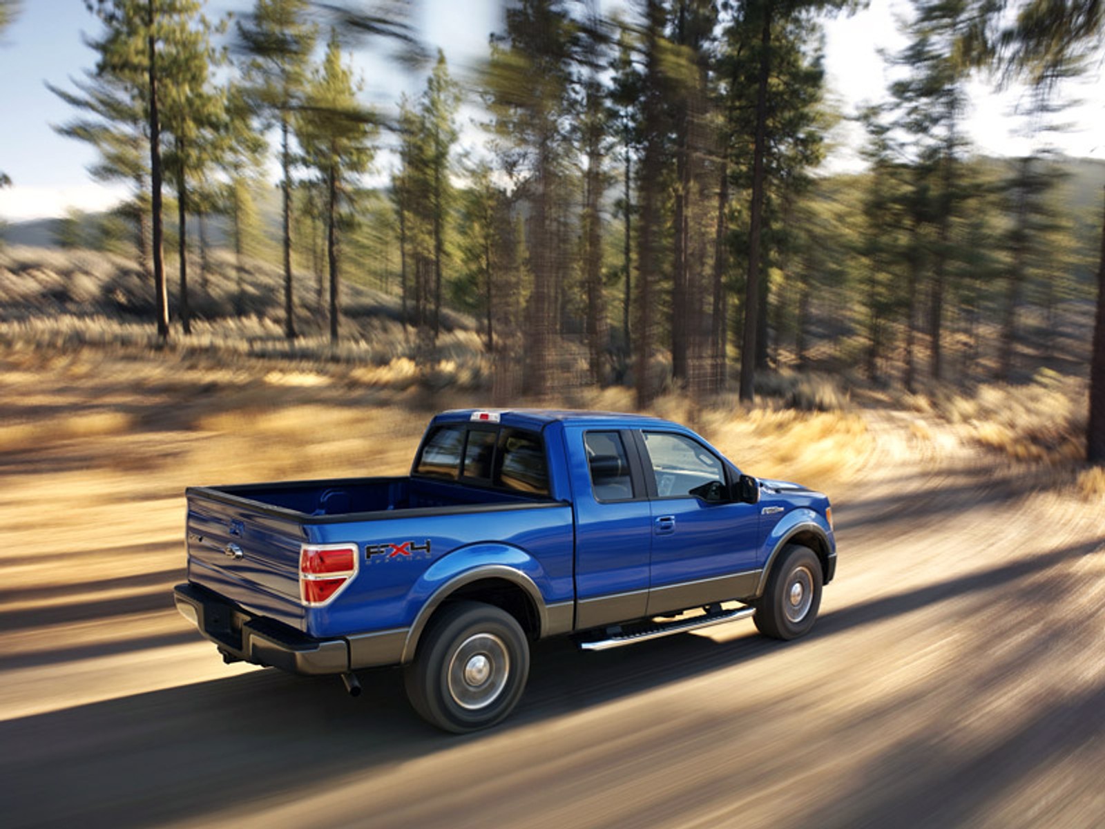 Ford F-150: legendarny pickup z nową twarzą (+ wideo)