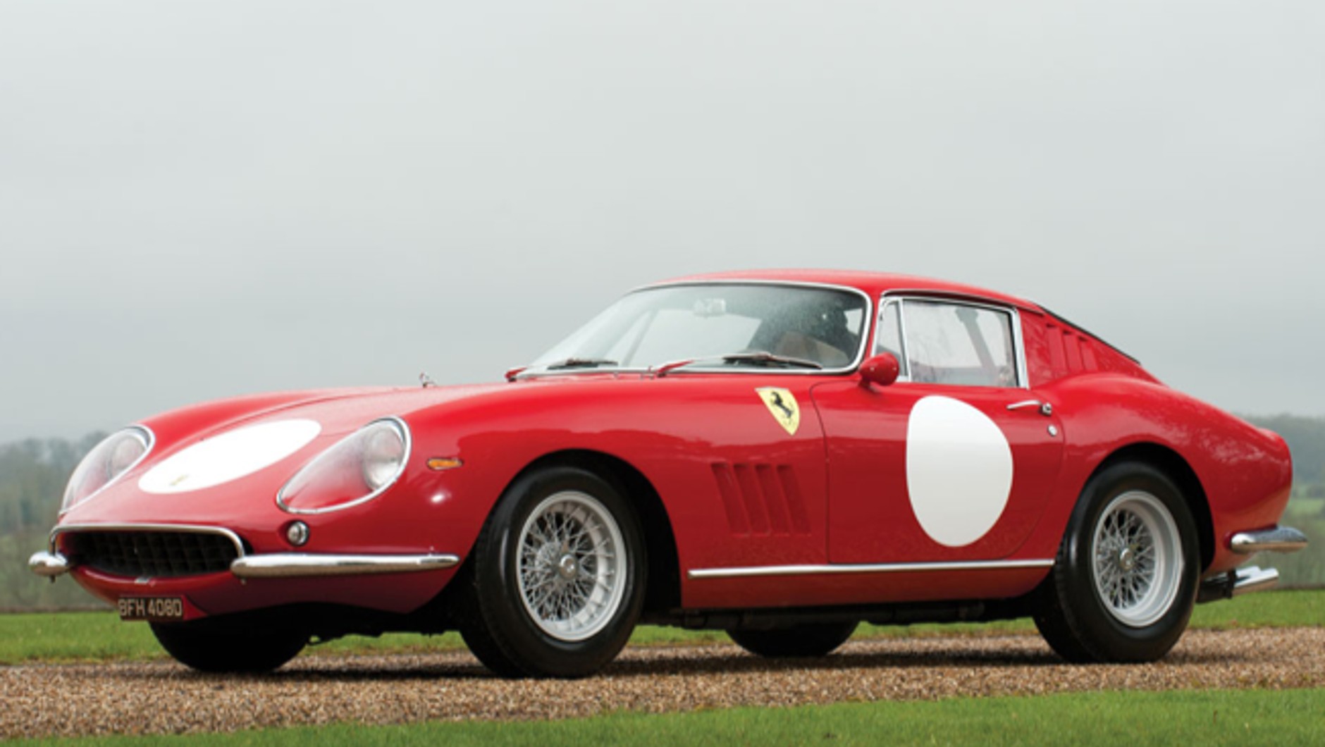 Najdroższym wylicytowanym samochodem było Ferrari 275 GTB/C z 1966 roku. Szczęśliwy (i bardzo bogaty) nabywca wyłożył 5 712 000 euro! (ok. 24 mln. zł).