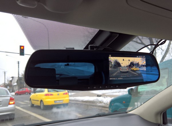 Goclever Drive Mirror Safego Full HD - test lusterka z kamerą cofania