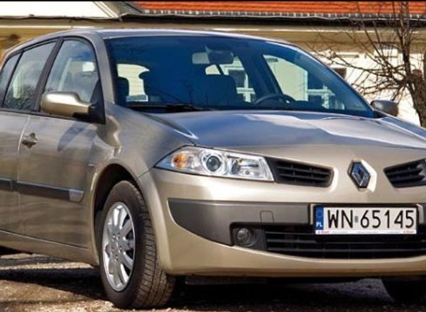 Renault Megane: obcy atakuje