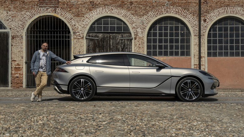 Jeździłem "autem z TikToka". Pierwszy test chińskiej Denzy Z9 GT