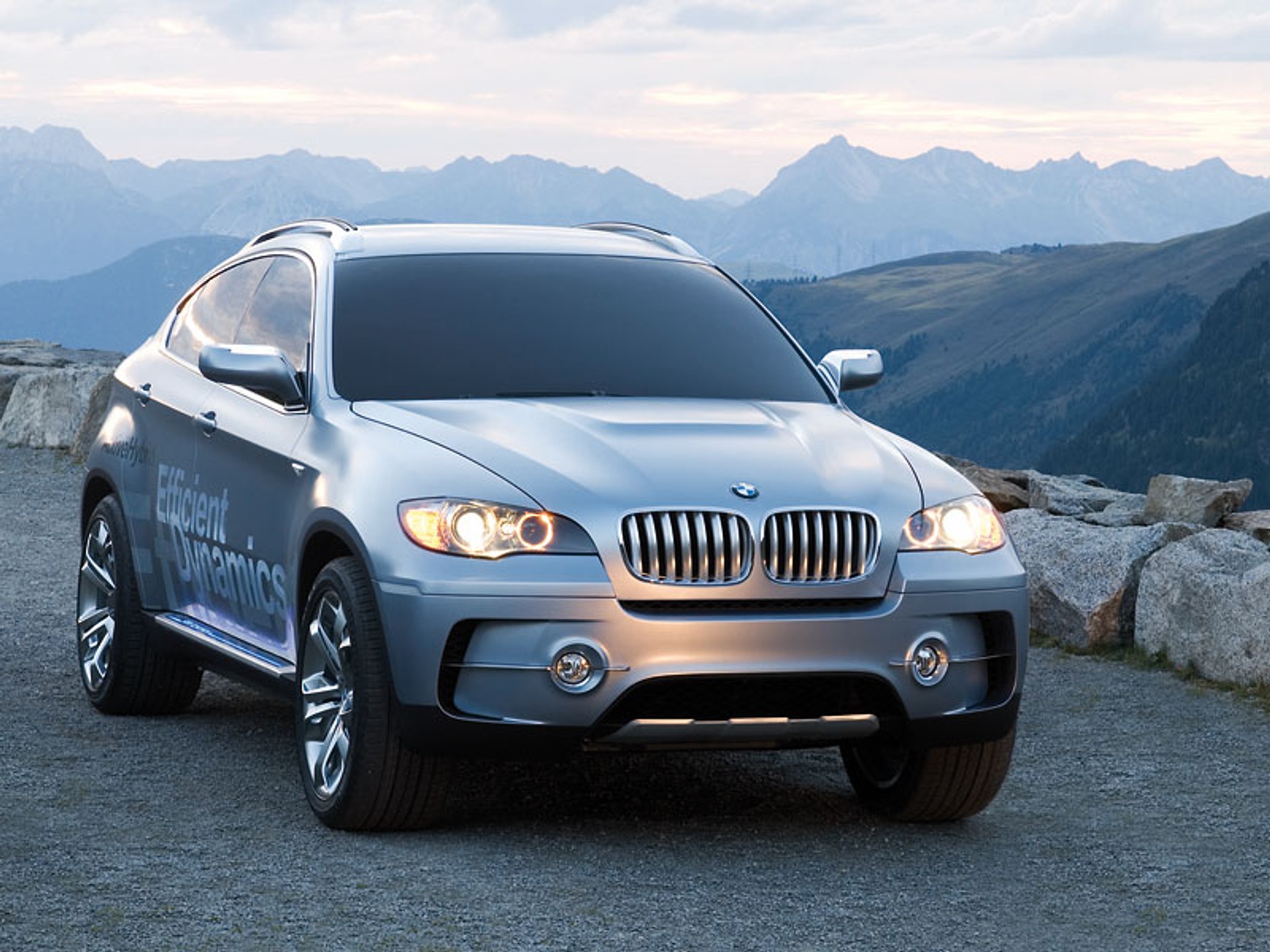 IAA Frankfurt 2007: BMW Concept X6 ActiveHybrid