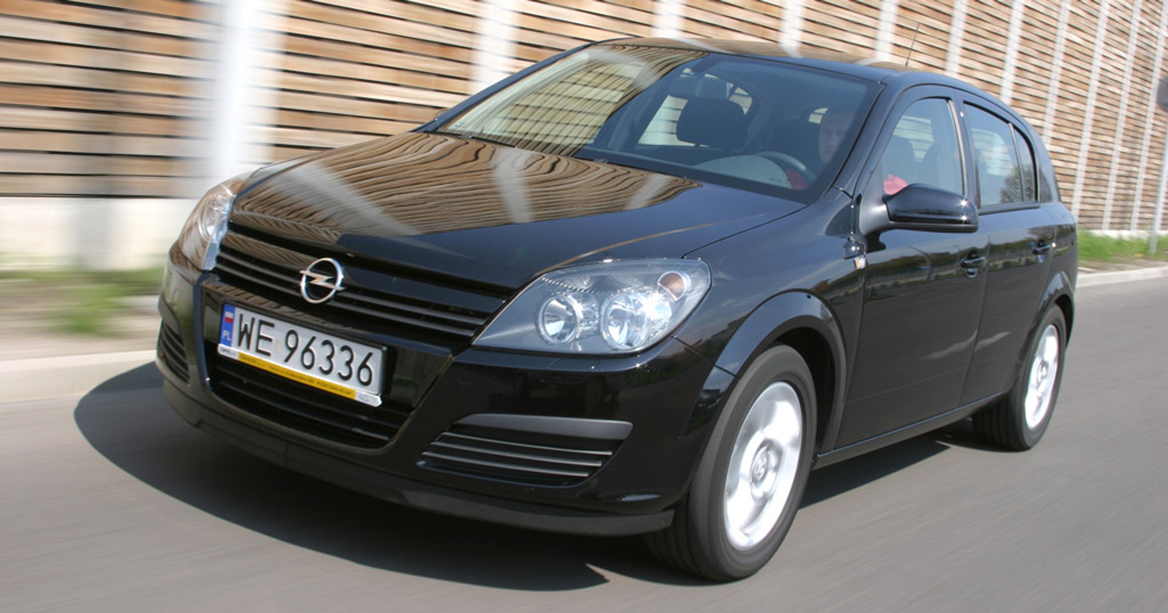 Opel Astra III: lepszy benzyniak 1.6 czy diesel 1.7?