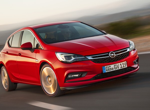 Nowy Opel Astra już w polskich salonach