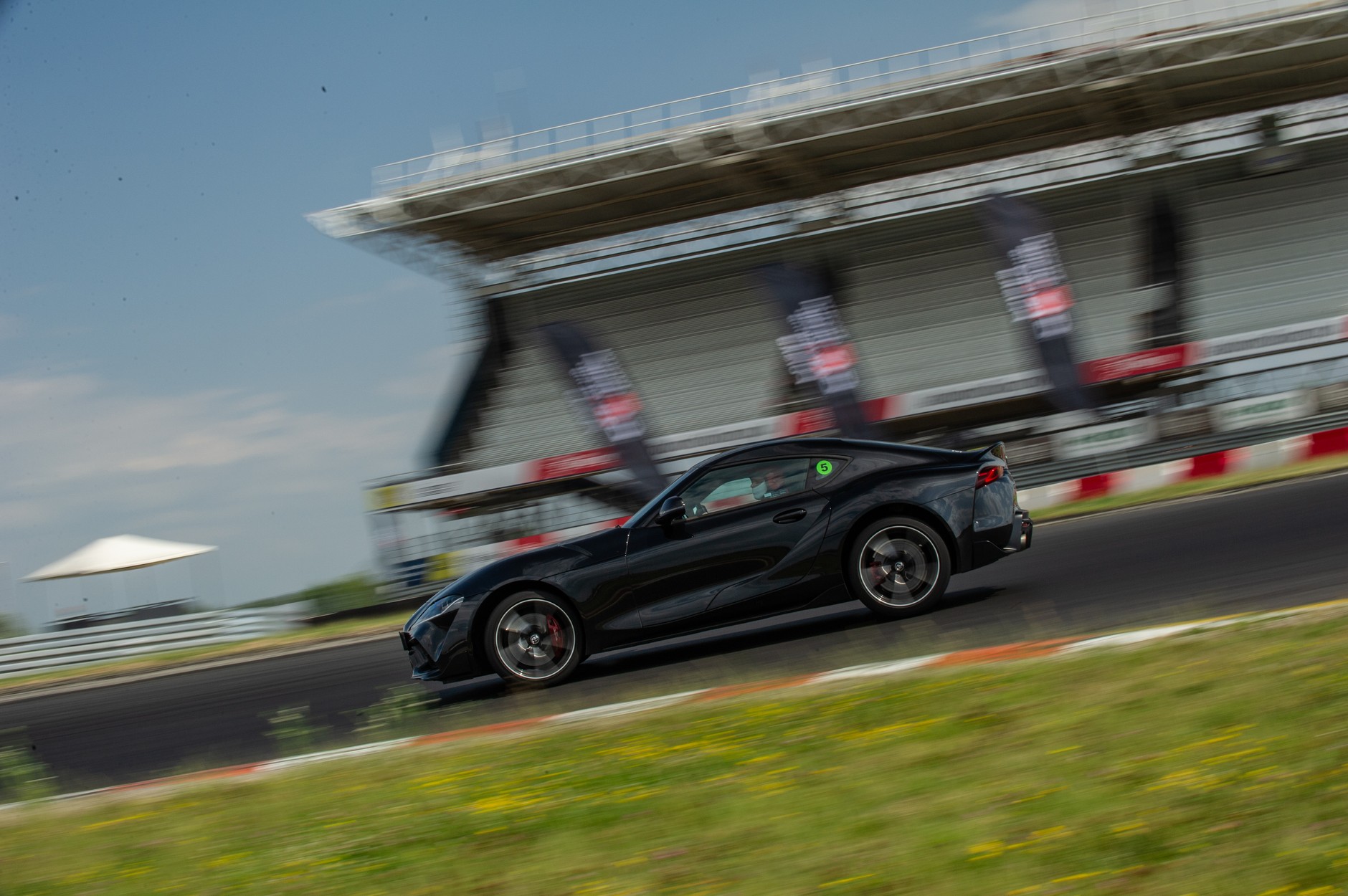 Toyoty linii GR i GR SPORT