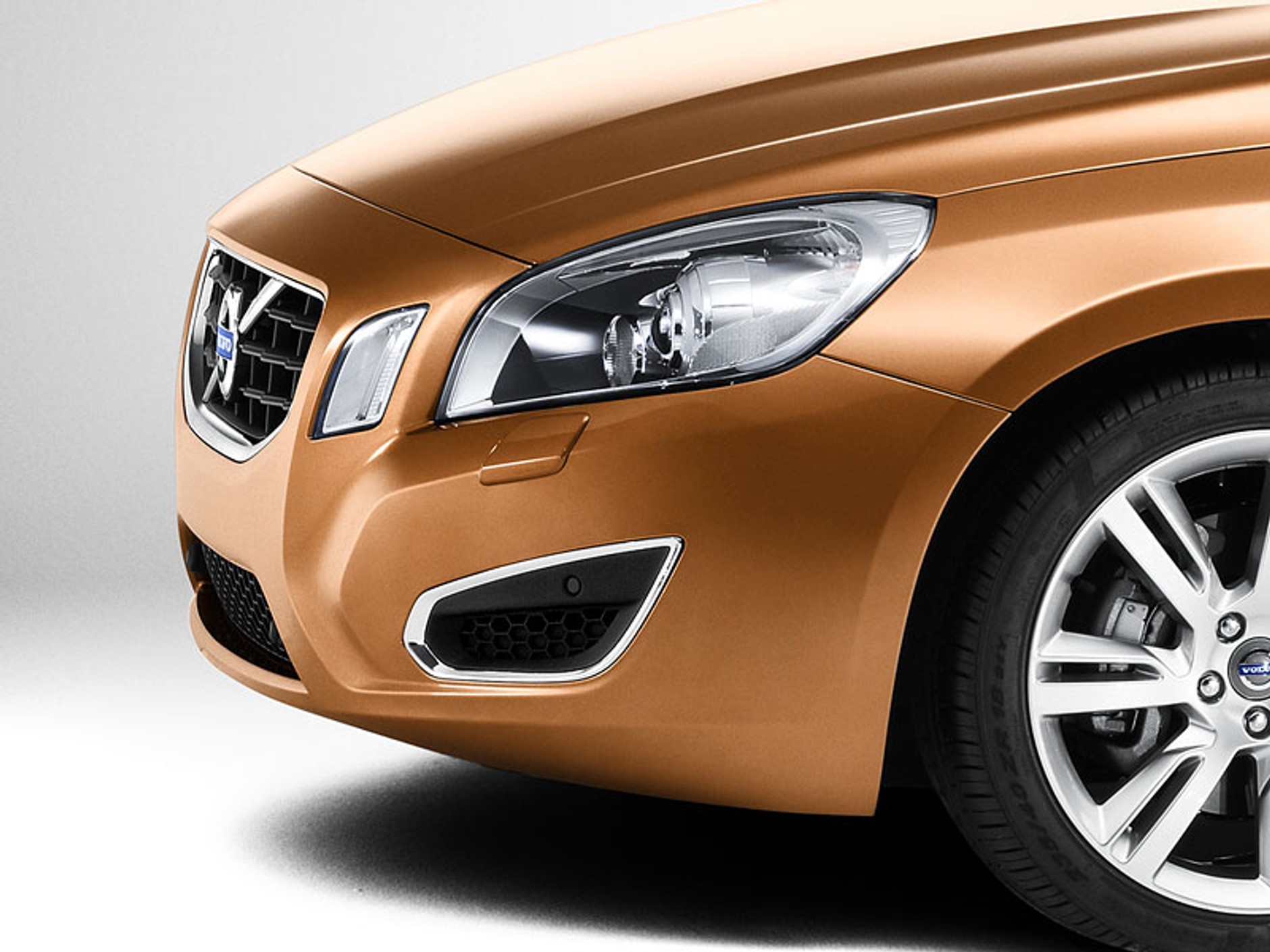 Volvo S60: pierwsze zdjęcia