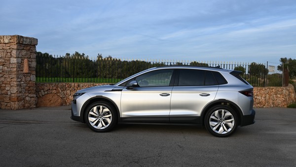 Skoda Elroq 85x debiutuje w Polsce. Elektryczny SUV z napędem 4×4